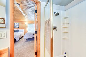 A-frame Munds Park Retreat: 35 Miles to Snowbowl