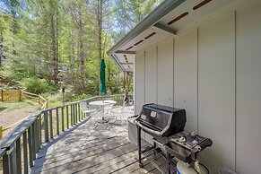 Quaint Vacation Rental w/ Porch in Banner Elk!