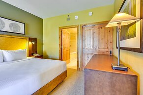 Park City Condo: Steps to Canyons Village & Skiing