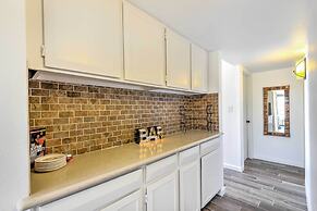 3 Mi to Old Town: Scottsdale Condo w/ Pool & Lake