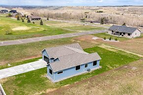 Sleek Red Lodge Home Rental w/ Private Hot Tub!