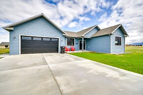 Sleek Red Lodge Home Rental w/ Private Hot Tub!