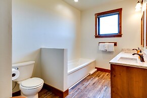 Sleek Red Lodge Home Rental w/ Private Hot Tub!