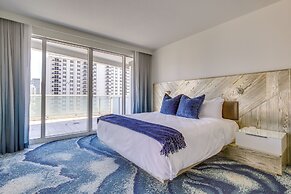 Fort Lauderdale Condo w/ Veranda + Ocean View!