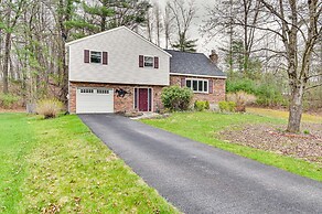 Saratoga Springs Home Near Skidmore College!
