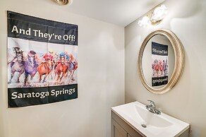 Saratoga Springs Home Near Skidmore College!