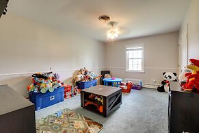 Lawrenceburg Family Home w/ Seasonal Pool!