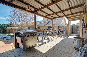 New Braunfels Home w/ Pool 2 Mi to Guadalupe River
