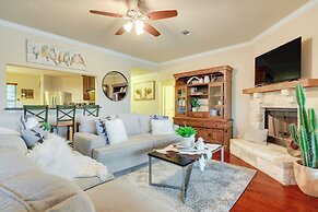 New Braunfels Home w/ Pool 2 Mi to Guadalupe River