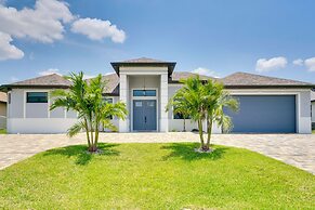 Pool & Gulf Access Canal: Chic Cape Coral Home!