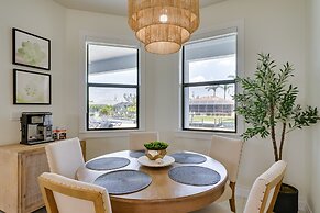 Pool & Gulf Access Canal: Chic Cape Coral Home!