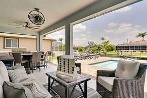 Pool & Gulf Access Canal: Chic Cape Coral Home!