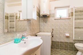 Holiday House Damir - Apartment 2