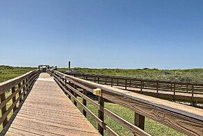 Port Aransas Vacation Rental w/ Pools - Near Beach