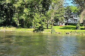 Historic Waterfront Retreat w/ Grill in Hagerstown