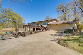 Spacious Vacation Rental Home on Eufaula Lake!