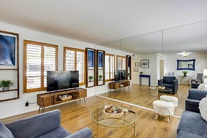 Stylish Condo w/ Pool in Knox Henderson!