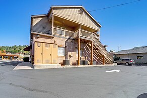 2 Mi to Lake: Apt w/ Balcony in Payson!