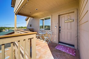 2 Mi to Lake: Apt w/ Balcony in Payson!