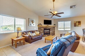 2 Mi to Lake: Apt w/ Balcony in Payson!