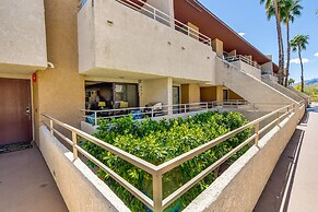 Palm Springs Condo w/ Community Pool Access