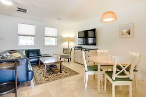 St Augustine Cottage w/ Fire Pit - Walk to Pier!