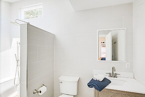 Point Lookout Cottage - Walk to Beach!