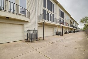 Houston Townhome By George Brown Convention Center