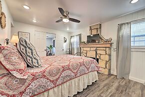 Boho Mountain Home Escape, Walk to Marina!