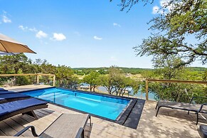 Updated Texas Tiny Home Rental on Lake Travis