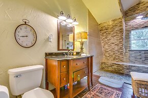 Lakefront Arkansas Abode - Deck, Grill & Fire Pit