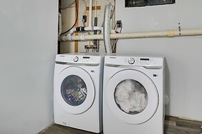 Deck & Grill: Convenient Home in Hummelstown