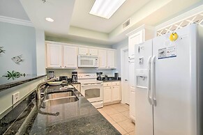 Gulf Shores Condo w/ Pool View: Walk to Beach!