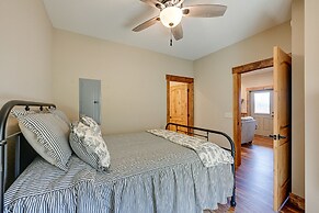 Smoky Mountain Cabin Rental: Game Room, Fire Pit!