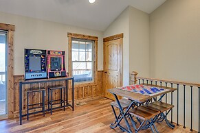 Smoky Mountain Cabin Rental: Game Room, Fire Pit!