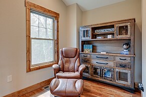 Smoky Mountain Cabin Rental: Game Room, Fire Pit!