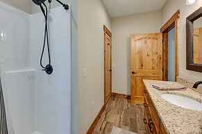 Smoky Mountain Cabin Rental: Game Room, Fire Pit!