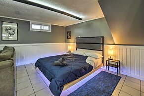 Portage Studio: 11 Miles to Indiana Dunes!