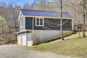 Cozy Lewisburg Getaway w/ Deck + Lake Access!