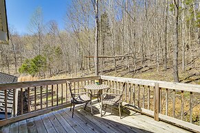 Cozy Lewisburg Getaway w/ Deck + Lake Access!