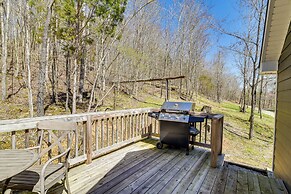 Cozy Lewisburg Getaway w/ Deck + Lake Access!