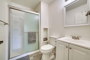 Updated Hawthorne Apartment, 12 Mi to Walker Lake!