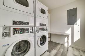 Updated Hawthorne Apartment, 12 Mi to Walker Lake!