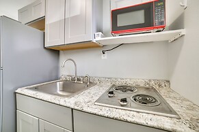 Updated Hawthorne Apartment, 12 Mi to Walker Lake!