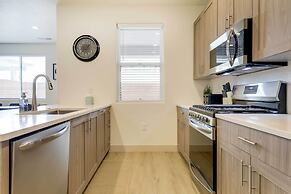 Modern Santa Clara Vacation Rental w/ Patio