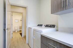 Modern Santa Clara Vacation Rental w/ Patio