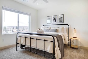 Modern Santa Clara Vacation Rental w/ Patio