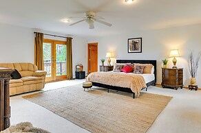 New York Retreat - Furnished Deck & Mountain Views