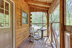 Comfy Taswell Cabin Rental - Community Amenities!