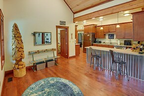 Downtown Bonners Ferry Home w/ Covered Porch!